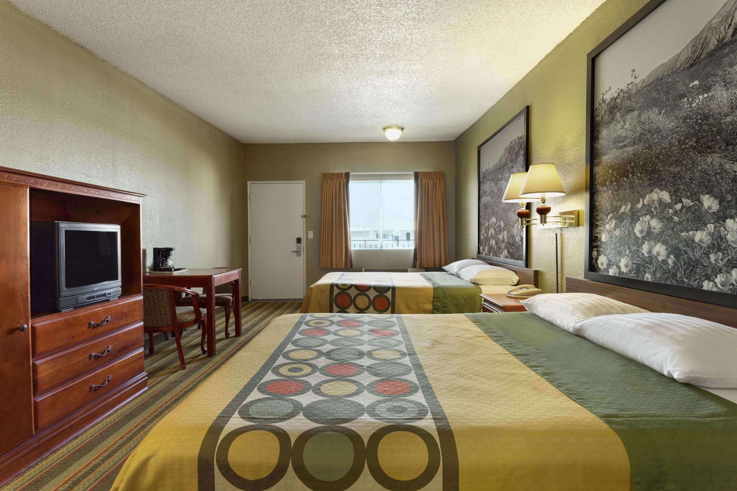 Motel Super 8 By Wyndham Ridgecrest Extérieur photo