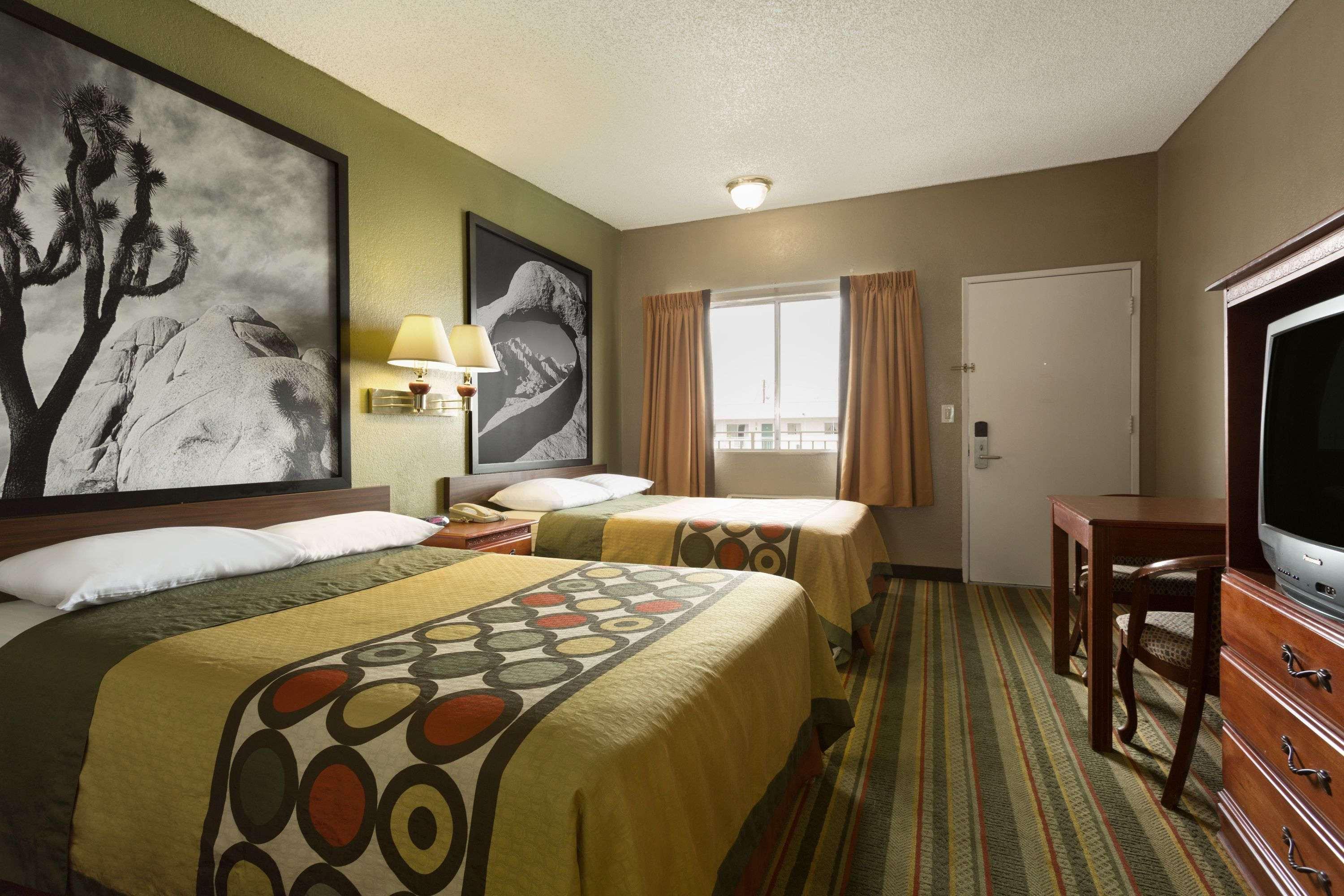 Motel Super 8 By Wyndham Ridgecrest Extérieur photo