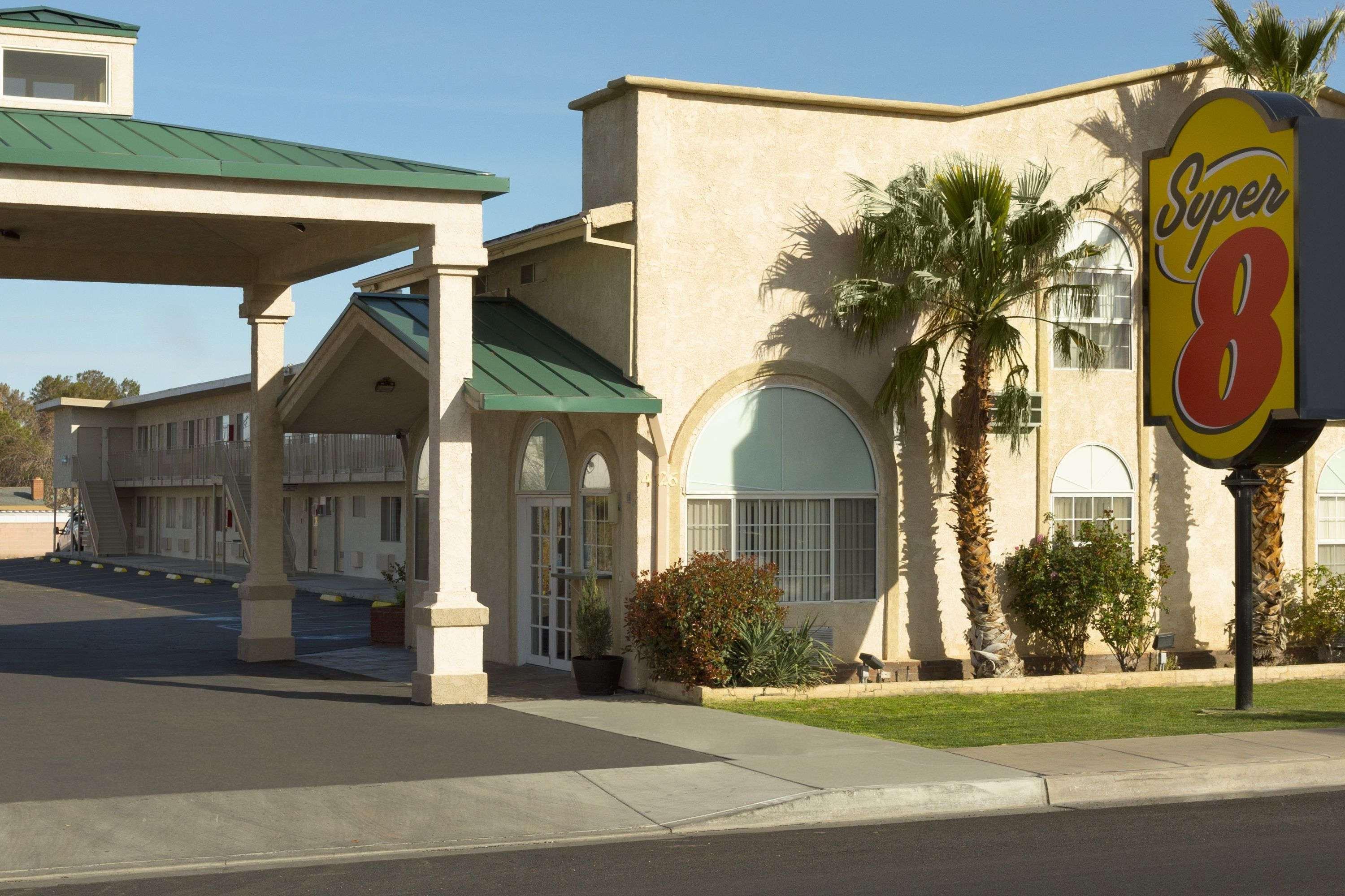 Motel Super 8 By Wyndham Ridgecrest Extérieur photo