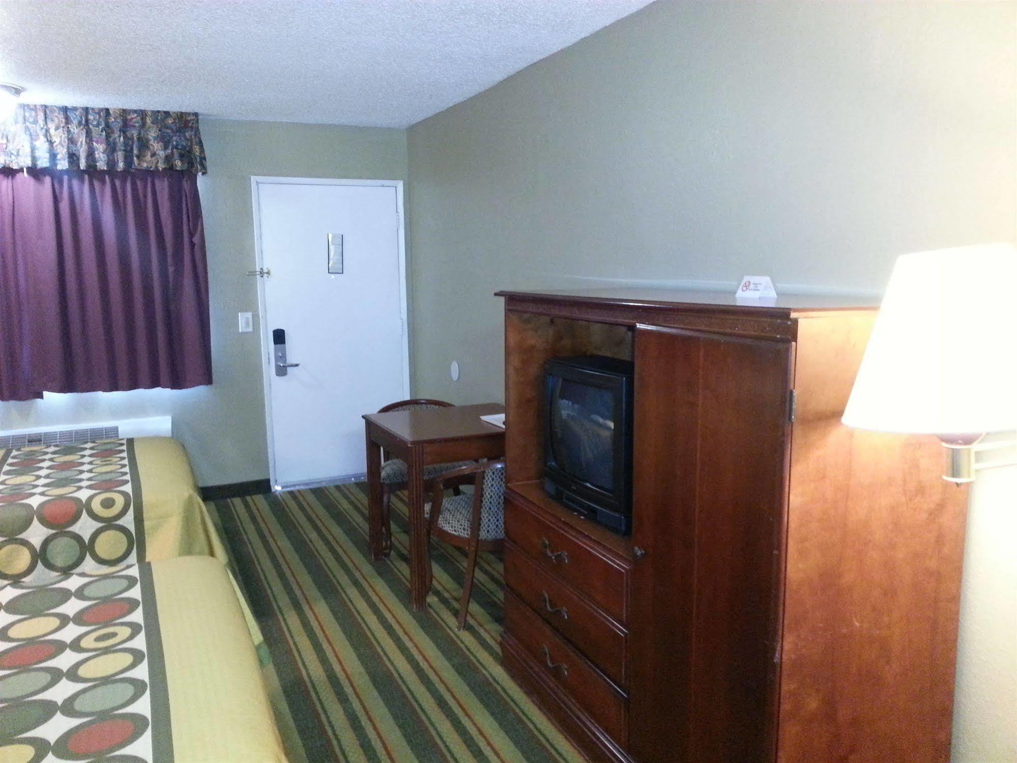 Motel Super 8 By Wyndham Ridgecrest Extérieur photo