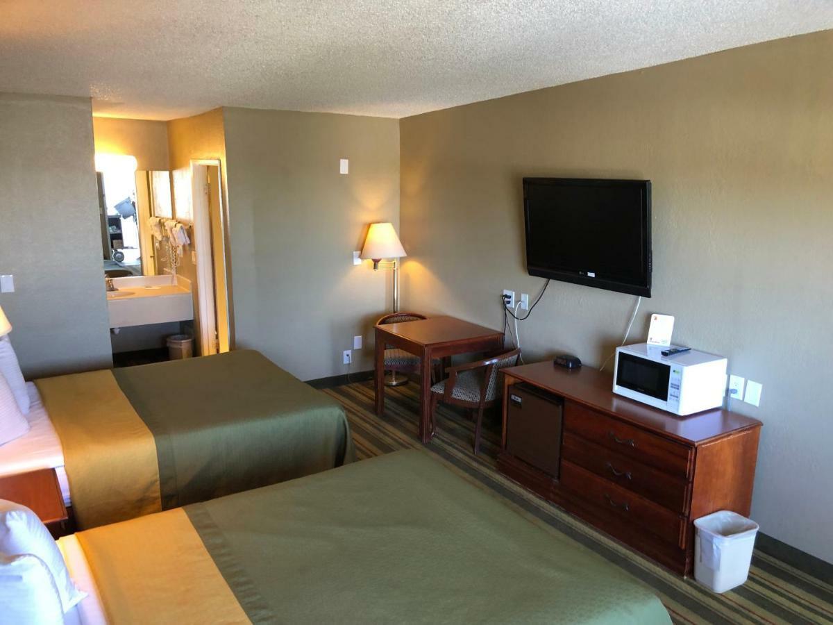 Motel Super 8 By Wyndham Ridgecrest Extérieur photo